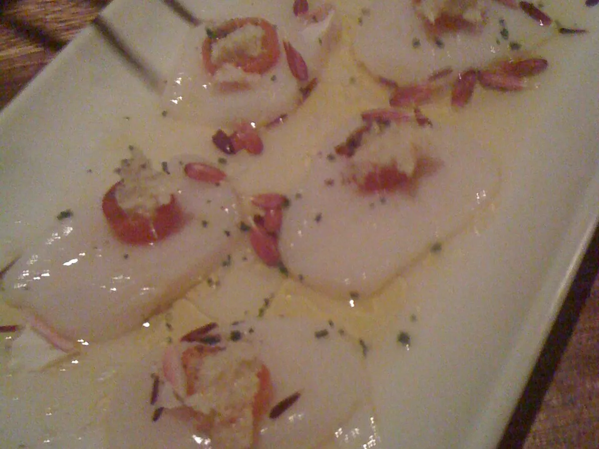 Carpaccio de Saint-Jacques au citron caviar