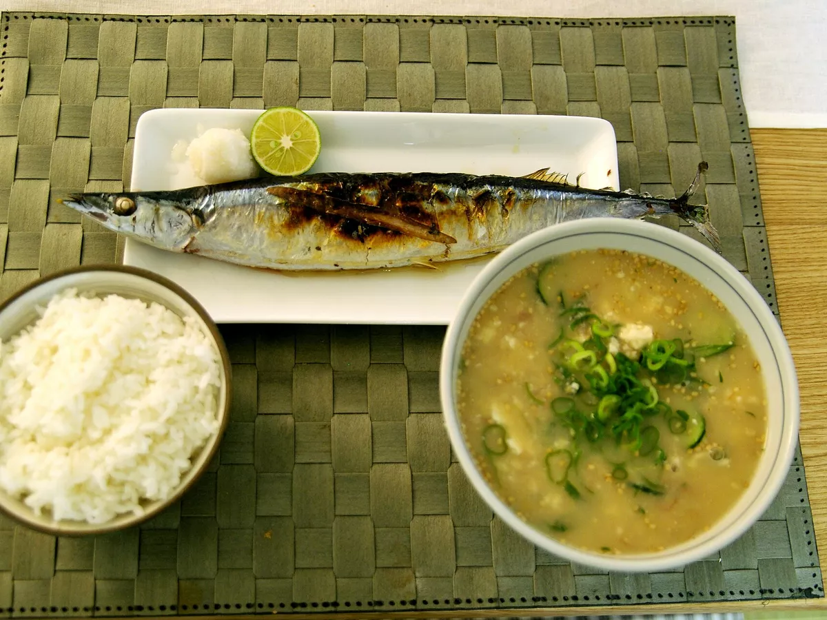 Sanma grillé au sel et kabosu